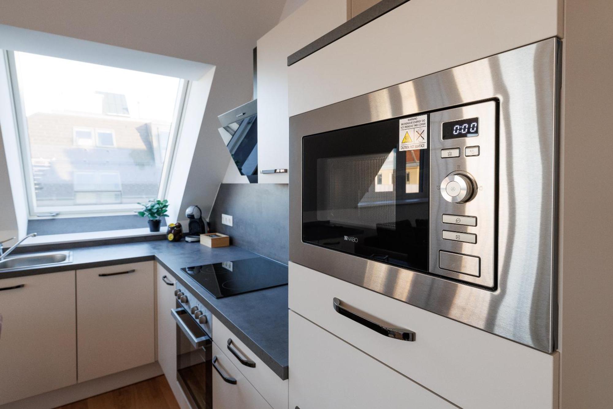 Symphony Apartments 40 - Modern Loft With Terrace And Grill In Central Location Wenen Buitenkant foto