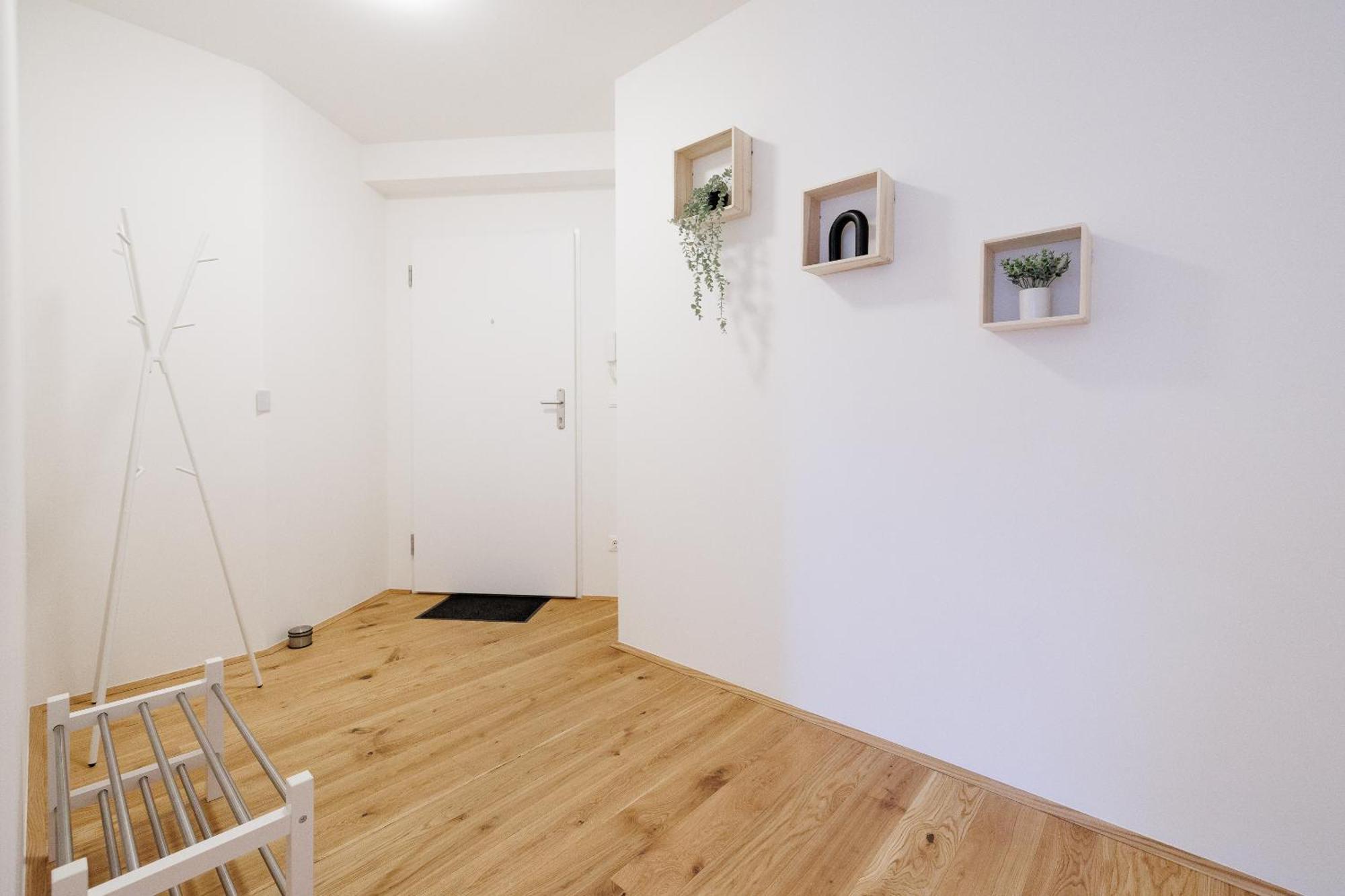 Symphony Apartments 40 - Modern Loft With Terrace And Grill In Central Location Wenen Buitenkant foto