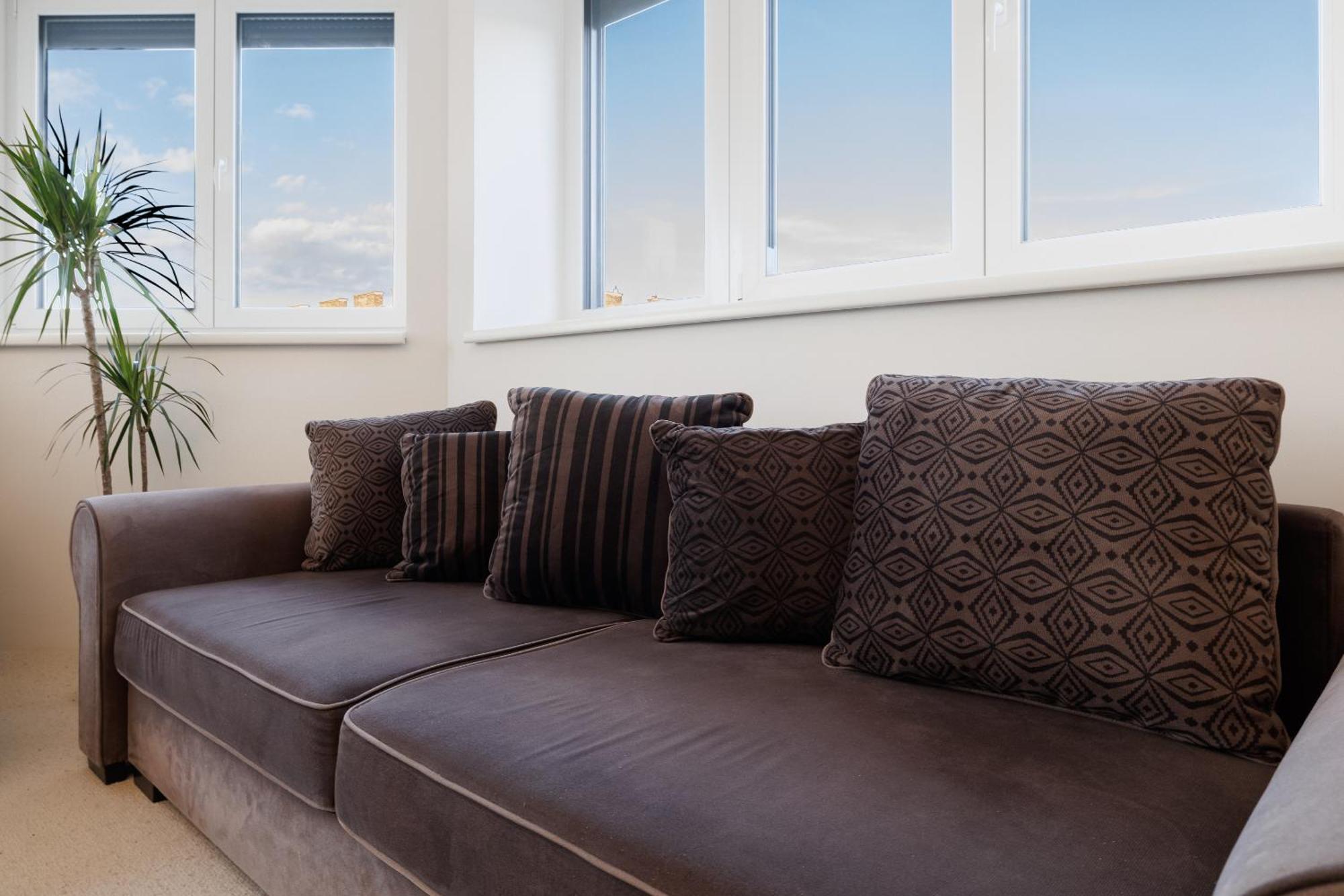 Symphony Apartments 40 - Modern Loft With Terrace And Grill In Central Location Wenen Buitenkant foto